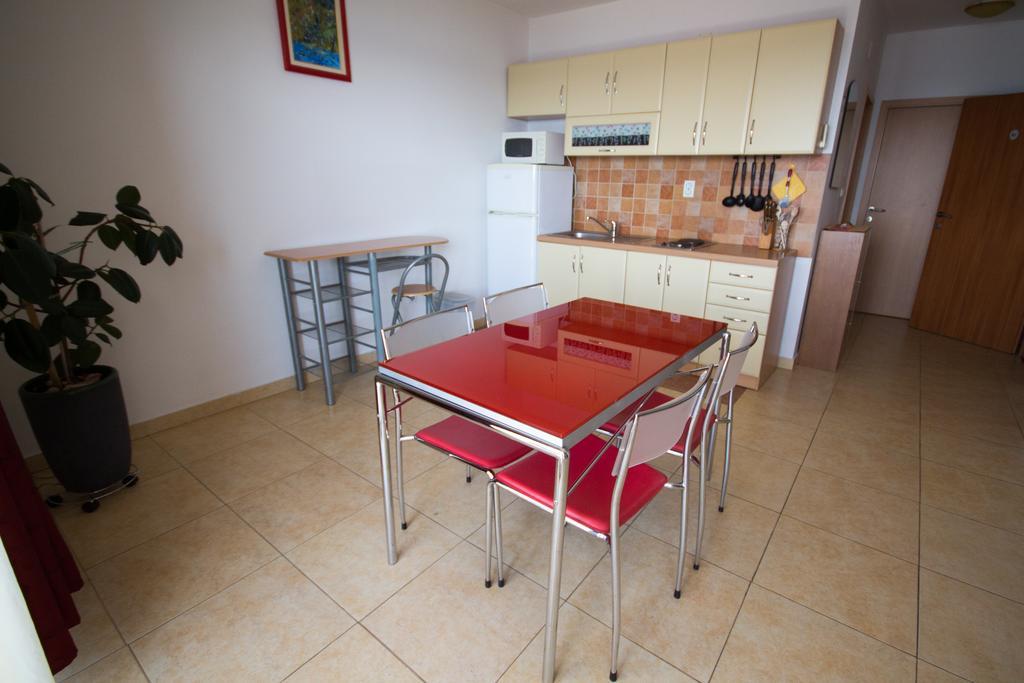 טרוגיר Apartments Jasna מראה חיצוני תמונה